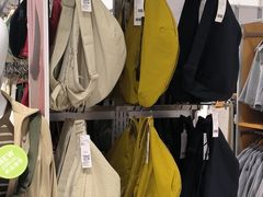 -优衣库(上海金桥国际商业广场店)