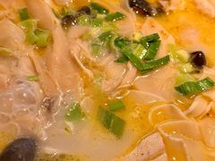 -蜜桃餐厅·伴山(湖滨商业街店)