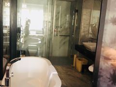 -三亚亚龙湾雅高美爵酒店
