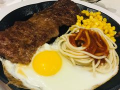 -汤姆家的牛排意面披萨(新城市广场店)
