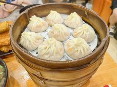 -莱莱小笼·乔艾