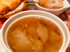 桃胶炖原只雪梨-点点心点心专门店(旺角店)