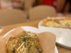 -城市大道红炉披萨烘焙坊