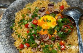 Sea Mushroom Stone Pot Rice