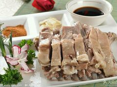 正宗手抓羊肉-丝路盛宴美食城