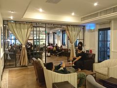 大堂-星巴克臻选(广州沙面店)