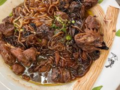 -老码头黑皮肘子锅包肉熏酱水饺(文政街店)
