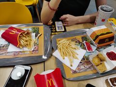 -麦当劳(政通路店)