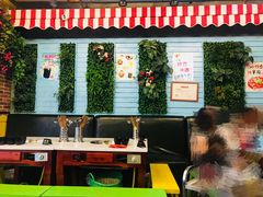 -钢管厂五区小郡肝串串香(奥克斯广场锦城万达店)