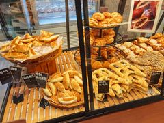 -Dough&Joe团憩(瑞虹天地月亮湾店)