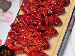 -肥肥虾庄·金牌油焖大虾(汉街SKP店)