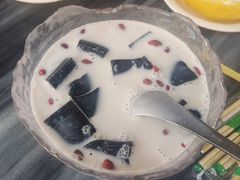 -黄师奶甜品店
