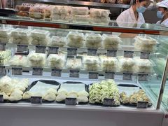 -白玉兰食品(中山公园龙之梦店)