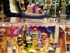 -泡泡玛特POPMART(侨福芳草地店)