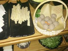-左庭右院鲜牛肉火锅(新梅广场店)