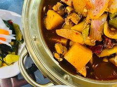 -牛一嘴·兰州牛肉面·大盘鸡(财富中心店)