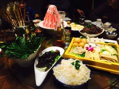 -泓炙颐凤鲜海鲜火锅料理(桐乡店)