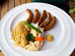 -LENBACH兰巴赫西餐啤酒坊(大连东港店)