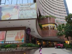 -深圳富苑皇冠假日套房酒店