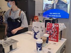 -瑞幸咖啡(凯德虹口龙之梦店)