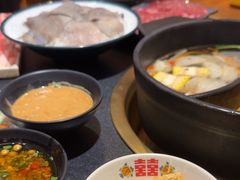 -沸炉重庆老火锅(军事博物馆店)