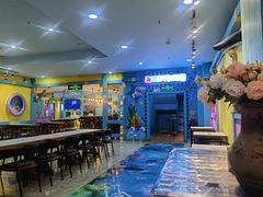 -多彩贵州城极地海洋世界