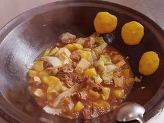 -粘豆包柴火铁锅炖