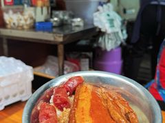 -梁阿婆廿年老牌扣肉糯米饭