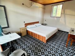 -梨木台悦来客农家院