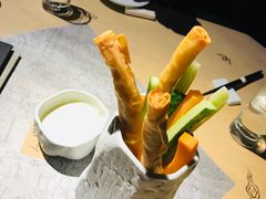 笔筒色拉-穹六人间 people 6(岳阳路店)