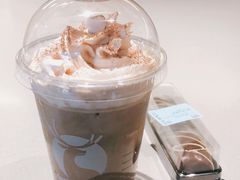 -瑞幸咖啡(新理想大厦店)