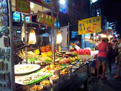 -六合夜市