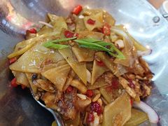 干锅莴笋腊肉-潇湘楼(环保园店)