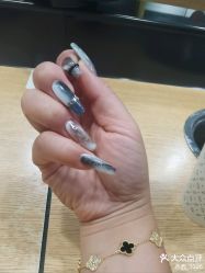 -七彩虹美甲美睫 半永久