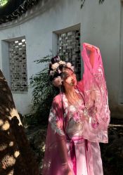 -一揽芳华汉服旗袍体验馆(拙政园店)