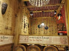 -老牌坊云南鱼豆花火锅(爱建店)