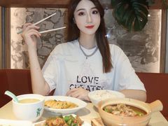 -老乡鸡(上海白玉兰广场店)
