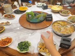-郑件洋芋饭庄