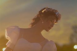 -卢浮宫婚纱摄影(银河国际店)