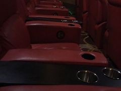 -沪东工人文化宫