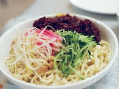 -汗腾格里·风味餐厅(新疆驻京办店)