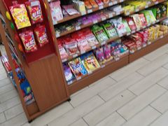 -全家便利店(莲花池东路店)