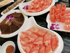 -云中捞高空旋转餐厅(商茂世纪广场店)