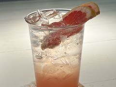 -彳亍咖啡·这里(水湾路店)