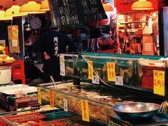 大堂-鲜入围煮花胶鸡海鲜火锅