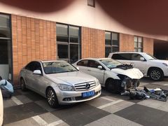 -蜂鸟快修喷漆钣喷汽修旗舰工厂(军工路店)