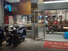 门面-牛吃草牛肉面(翠柏路店)
