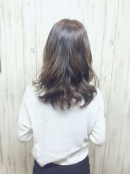 -首脑美发沙龙
