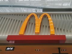 -麦当劳(深圳北站B2检票口楼上)