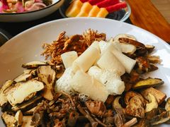 -黔蘑菇四季餐厅(观山湖店)